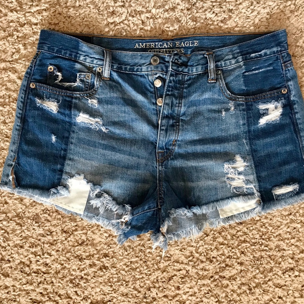 AE High-rise Vintage Festival Short